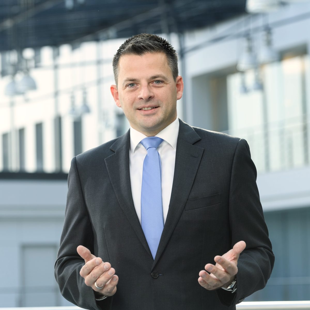 Portrait of an employee of the company Knauf Gips KG in Kitzingen