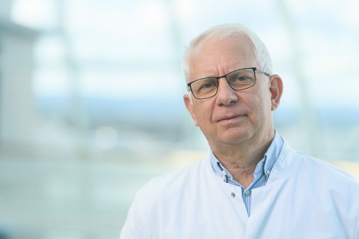der neue Ärztliche Direktor Sebastian Kerber von Rhön Klinikum Campus Bad Neustadt im Porträt